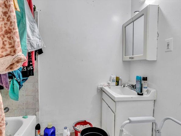 1068 Woodycrest Avenue, Bronx NY 10452