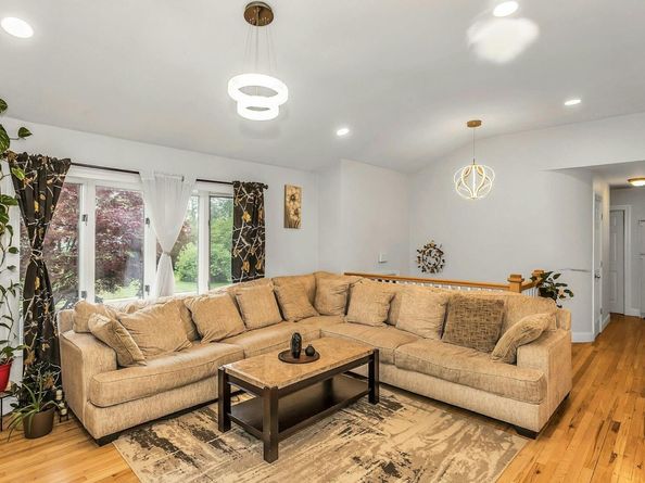 1 Valley Forge Drive, Wheatley Heights NY 11798