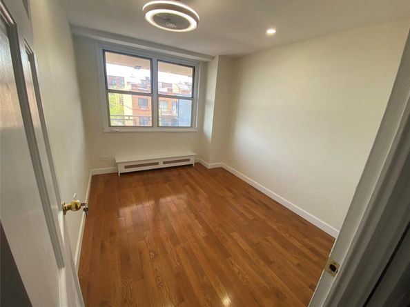 8111 45TH Avenue 5K, Elmhurst NY 11373