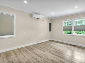 20 Robert Road, Glen Cove NY 11542
