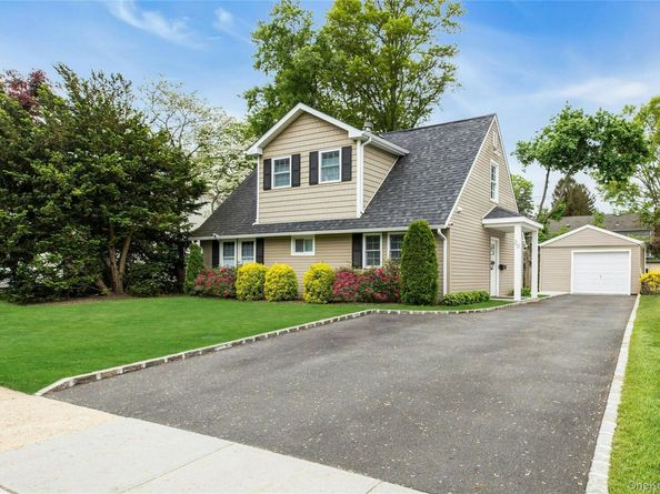 20 Robert Road, Glen Cove NY 11542