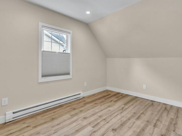 20 Robert Road, Glen Cove NY 11542