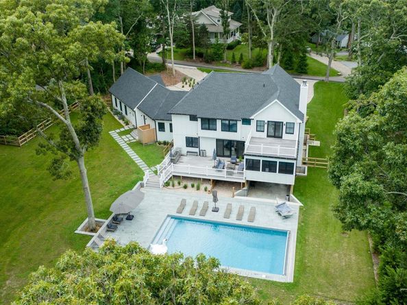 1350 Hortons Lane, Southold NY 11971