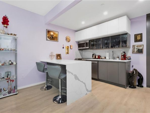 15 W End Avenue 3F, Brooklyn NY 11235