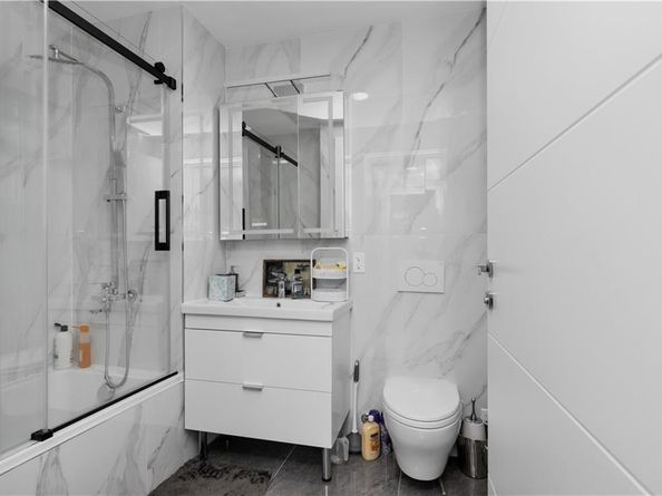 15 W End Avenue 3F, Brooklyn NY 11235
