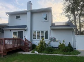 59 Cedar Drive, Farmingdale NY 11735