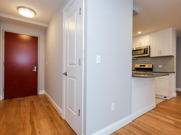 661 W Broadway 304, Long Beach NY 11561