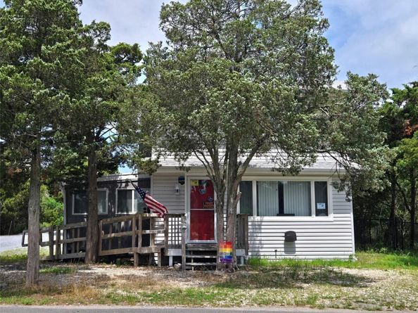 161 Harbor Beach Road, Mount Sinai NY 11766