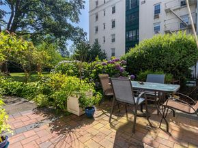 2 Brooklands GD, Bronxville NY 10708