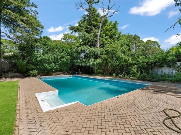 56 W Donellan Road, Hampton Bays NY 11946