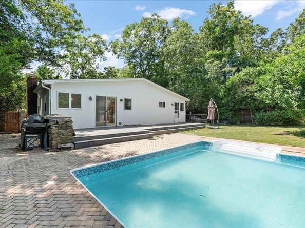 56 W Donellan Road, Hampton Bays NY 11946