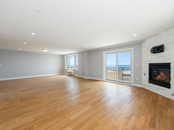 661 W Broadway 301, Long Beach NY 11561
