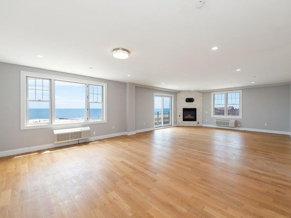 661 W Broadway 301, Long Beach NY 11561