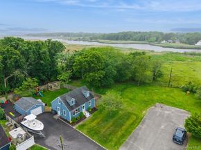 10 Elm Street, East Patchogue NY 11772