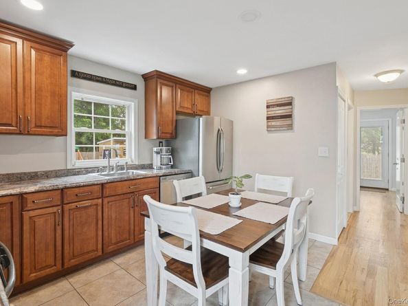 10 Elm Street, East Patchogue NY 11772