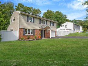 5 Montrose Lane, East Northport NY 11731