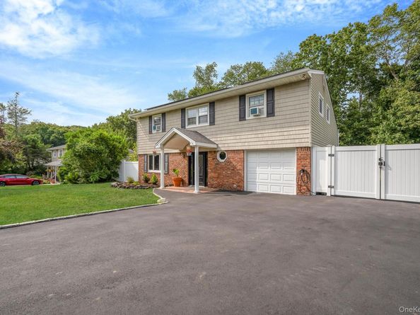 5 Montrose Lane, East Northport NY 11731