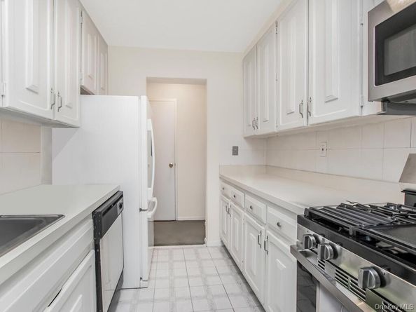 1 Balint Drive 661, Yonkers NY 10710