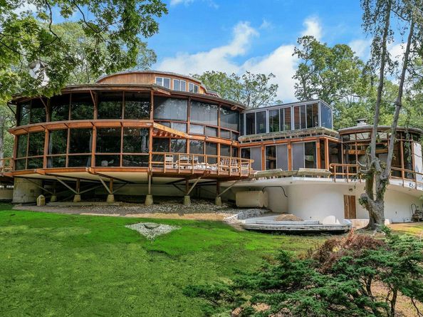 196 Furnace Dock Road, Cortlandt Manor NY 10567