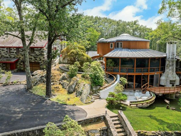 196 Furnace Dock Road, Cortlandt Manor NY 10567