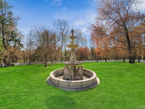 1012 Sunset Street, Yorktown Heights NY 10598