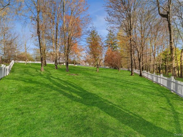 1012 Sunset Street, Yorktown Heights NY 10598