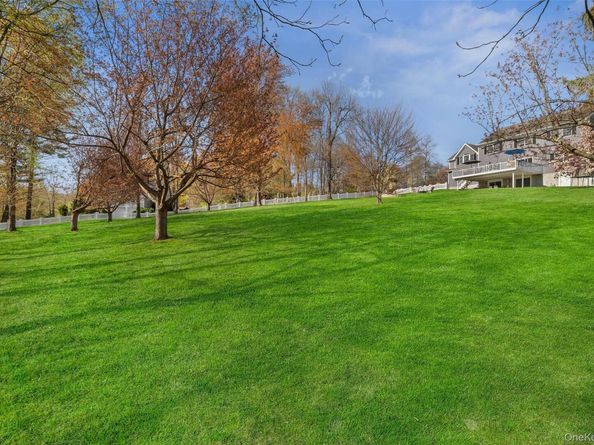 1012 Sunset Street, Yorktown Heights NY 10598