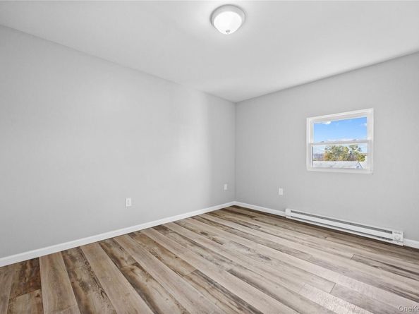 13 Van Cortlandt Park Avenue, Yonkers NY 10705