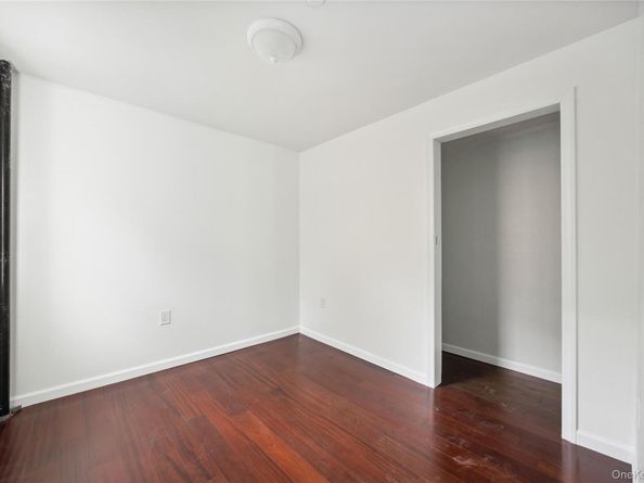 13 Van Cortlandt Park Avenue, Yonkers NY 10705