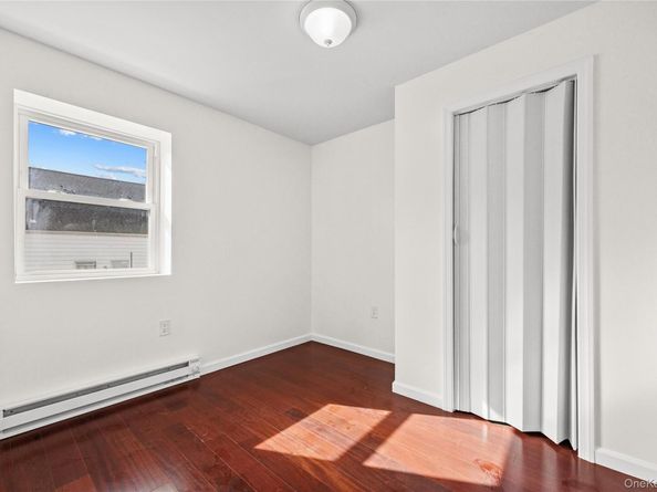 13 Van Cortlandt Park Avenue, Yonkers NY 10705