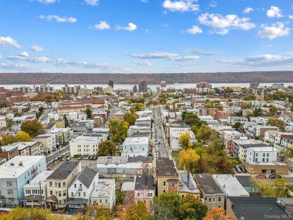 13 Van Cortlandt Park Avenue, Yonkers NY 10705