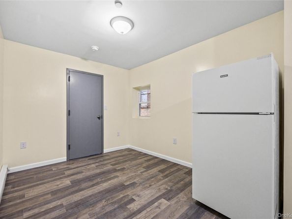 13 Van Cortlandt Park Avenue, Yonkers NY 10705
