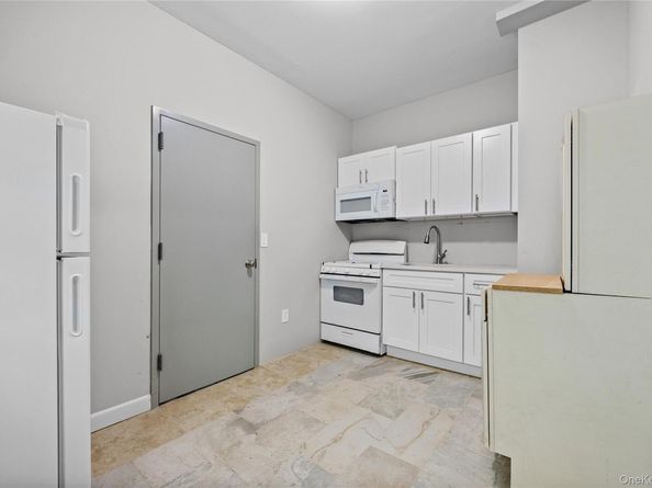 13 Van Cortlandt Park Avenue, Yonkers NY 10705