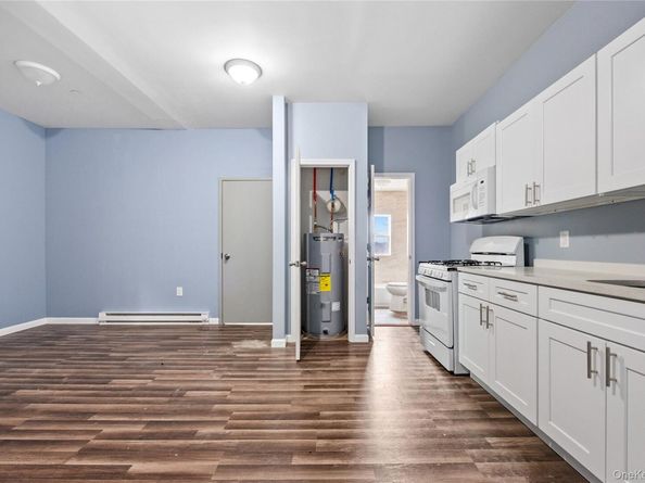 13 Van Cortlandt Park Avenue, Yonkers NY 10705