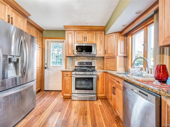 1614 Brightshore Boulevard, Bay Shore NY 11706