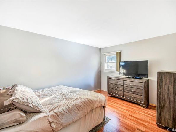 1614 Brightshore Boulevard, Bay Shore NY 11706