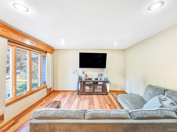 1614 Brightshore Boulevard, Bay Shore NY 11706