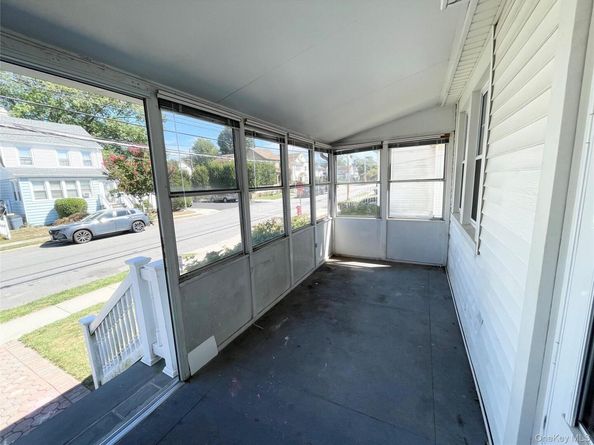 369 Hewlett Parkway, Hewlett NY 11557