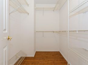 125 Cinnamon Court, Melville NY 11747