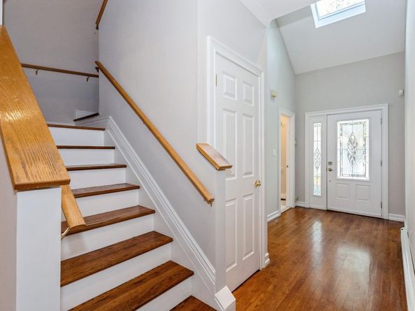 125 Cinnamon Court, Melville NY 11747