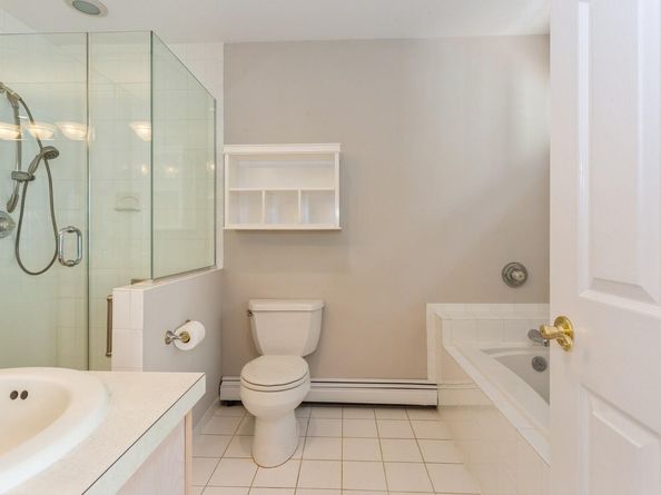 125 Cinnamon Court, Melville NY 11747