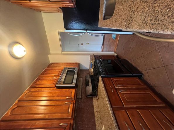1853 Central Park Avenue 10C, Yonkers NY 10710