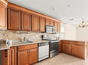 1002 Willow Lane, Valley Stream NY 11580