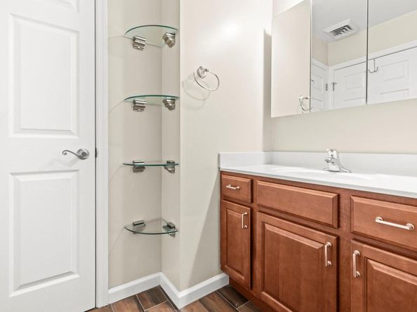 1002 Willow Lane, Valley Stream NY 11580