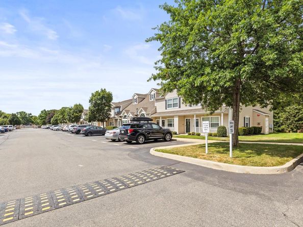1002 Willow Lane, Valley Stream NY 11580