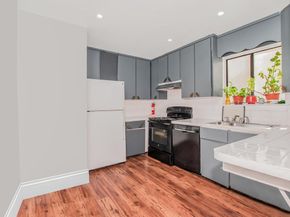 13 Granada Crescent 7, White Plains NY 10603