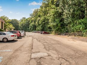 13 Granada Crescent 7, White Plains NY 10603