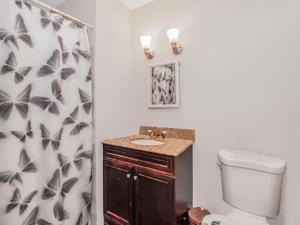 13 Granada Crescent 7, White Plains NY 10603