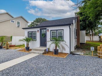 192 E Parkview Drive