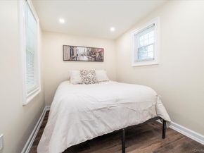 192 E Parkview Drive, Shirley NY 11967